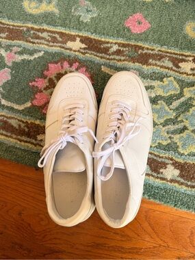 Men’s Paige White Shoes Size 9